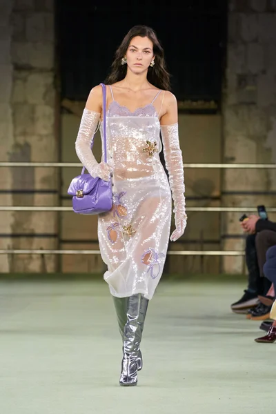 Look 61